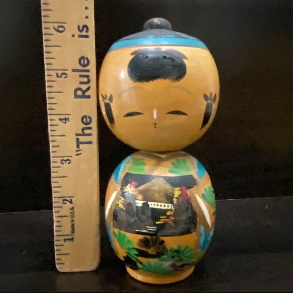 Vintage 6” Japanese Kokeshi Doll - Picture 6 of 15